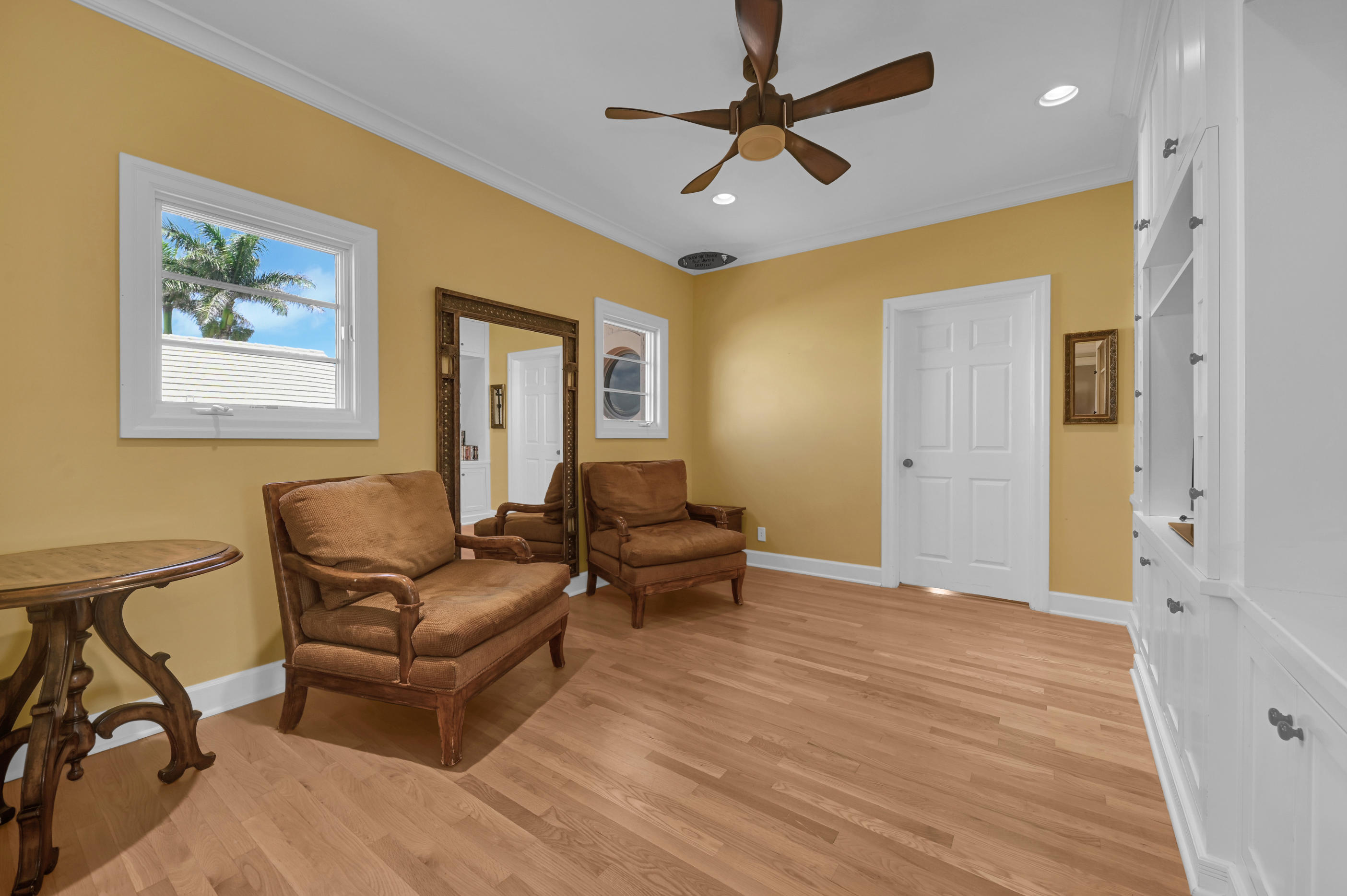 LAKE SHORES LANTANA - Residential