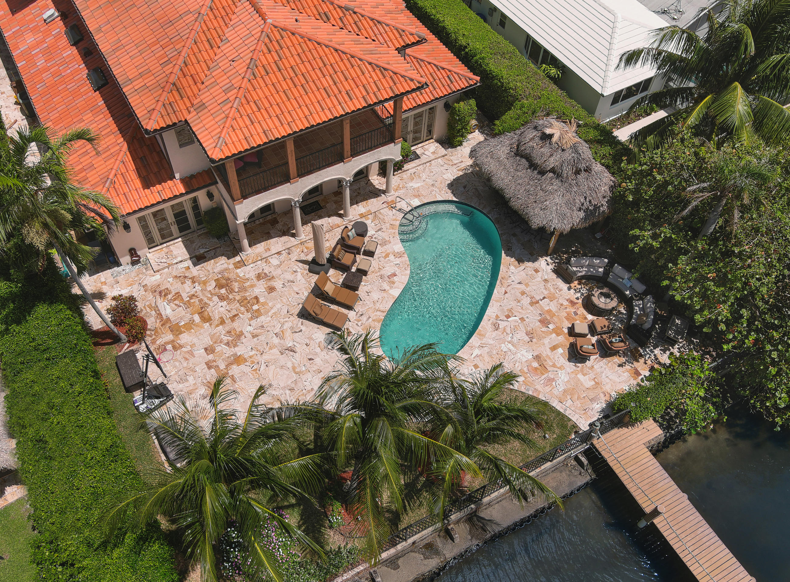 LAKE SHORES LANTANA - Residential