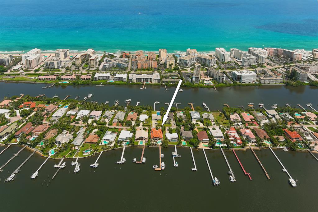 LAKE SHORES LANTANA - Residential