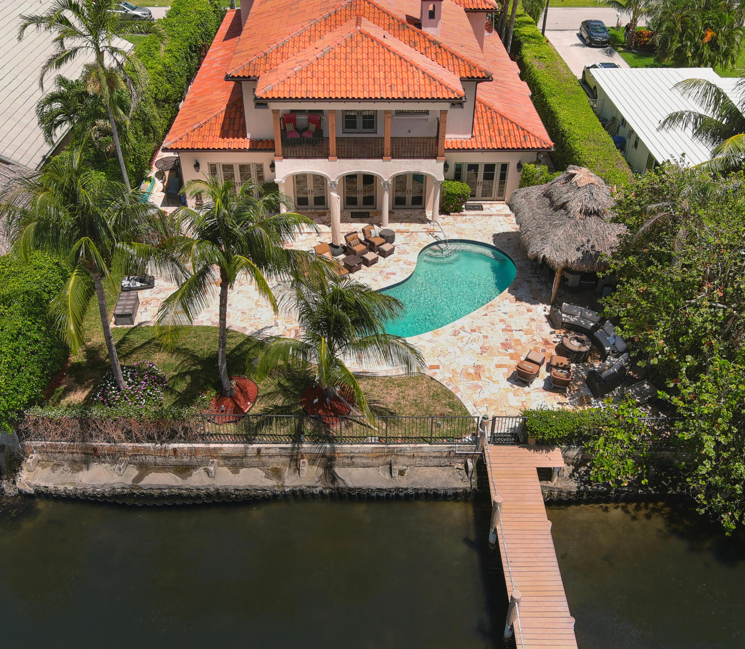 LAKE SHORES LANTANA - Residential