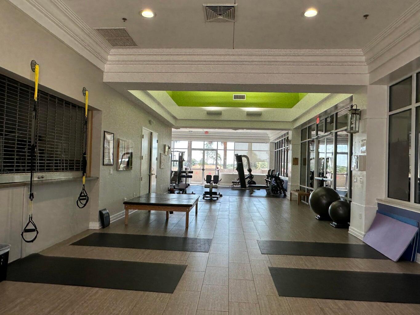 ON TOP OF THE WORLD PHASE - Residential