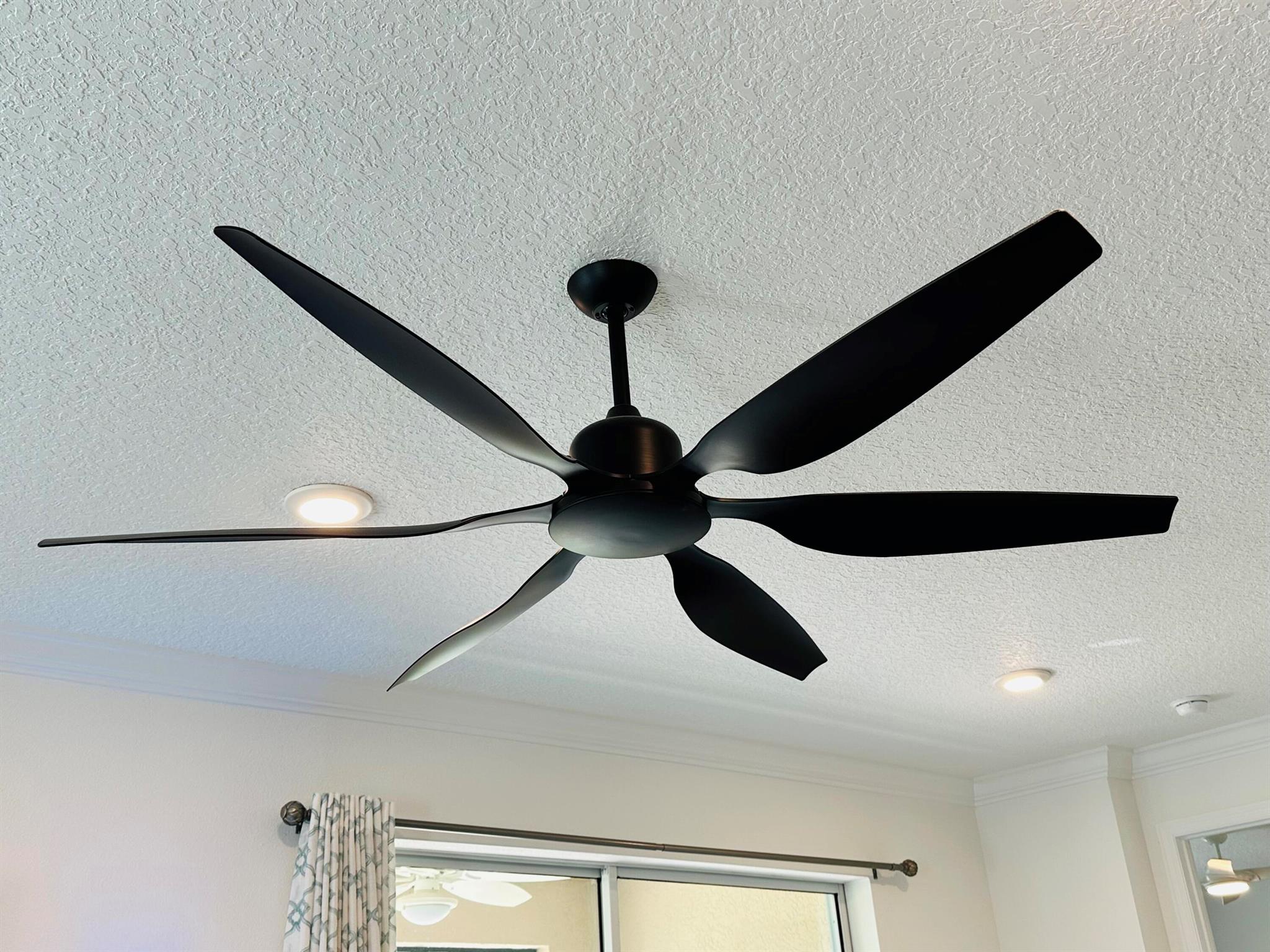 ON TOP OF THE WORLD PHASE - Residential