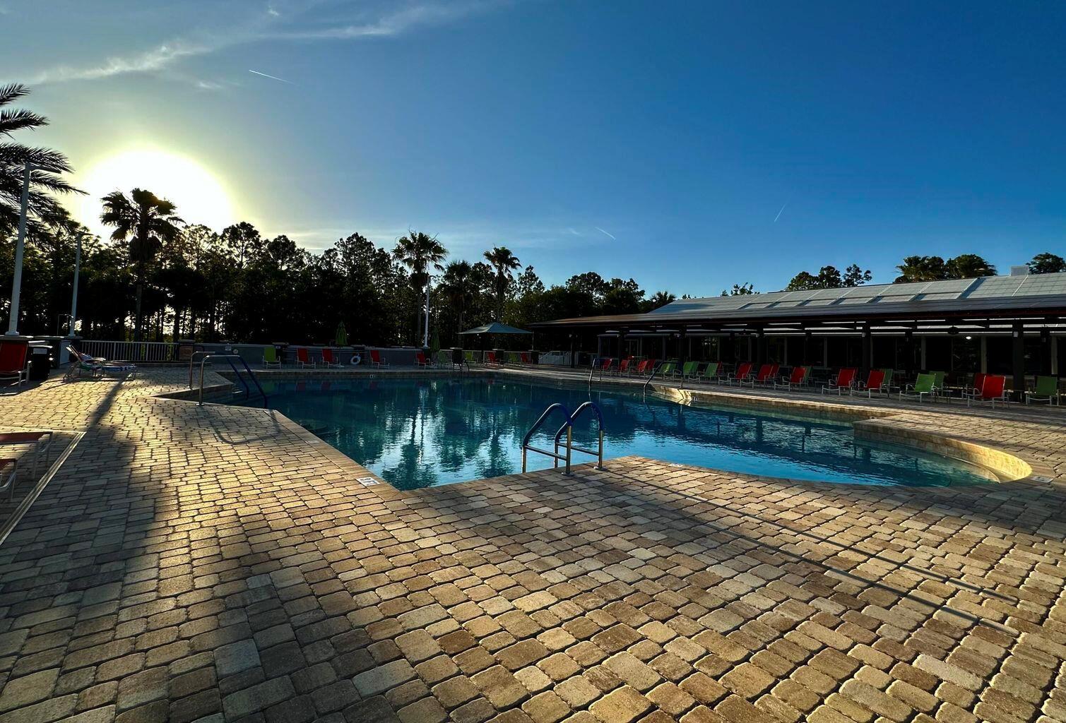 ON TOP OF THE WORLD PHASE - Residential