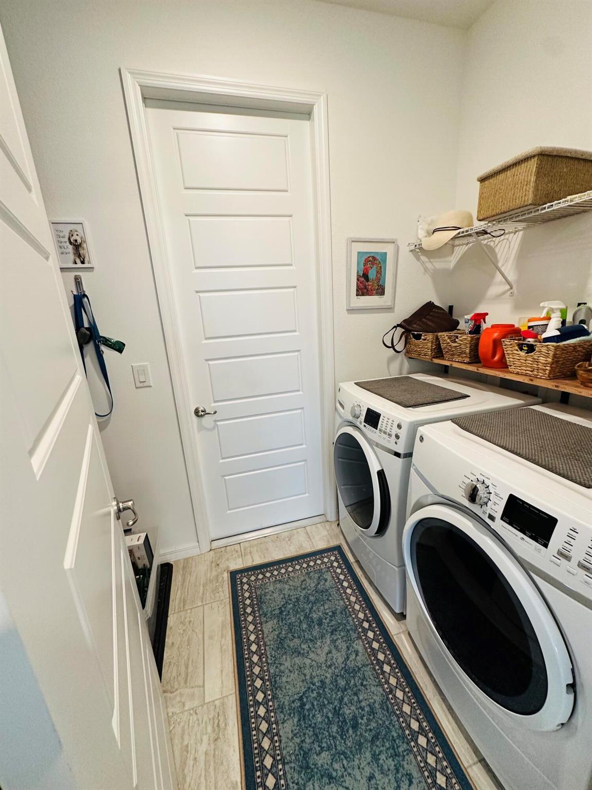 ON TOP OF THE WORLD PHASE - Residential