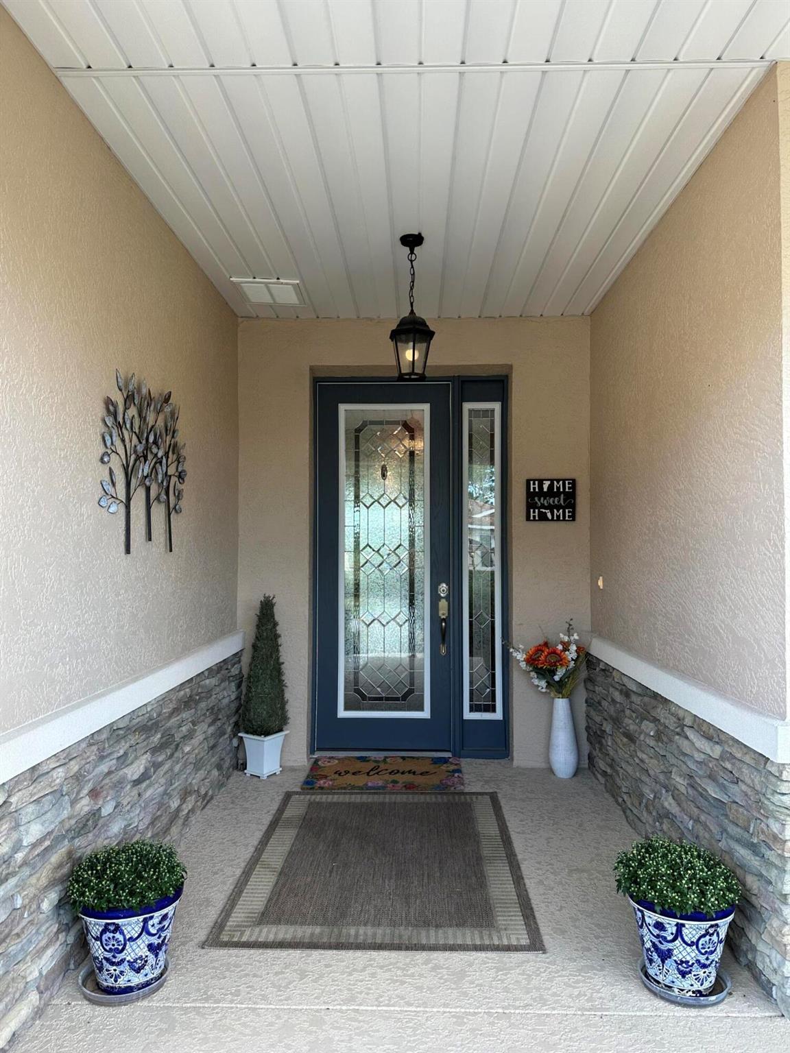 ON TOP OF THE WORLD PHASE - Residential