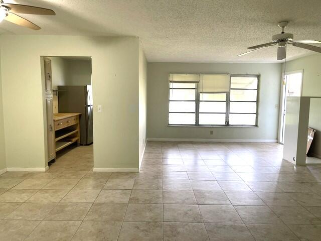 892 HIGH POINT Boulevard N B