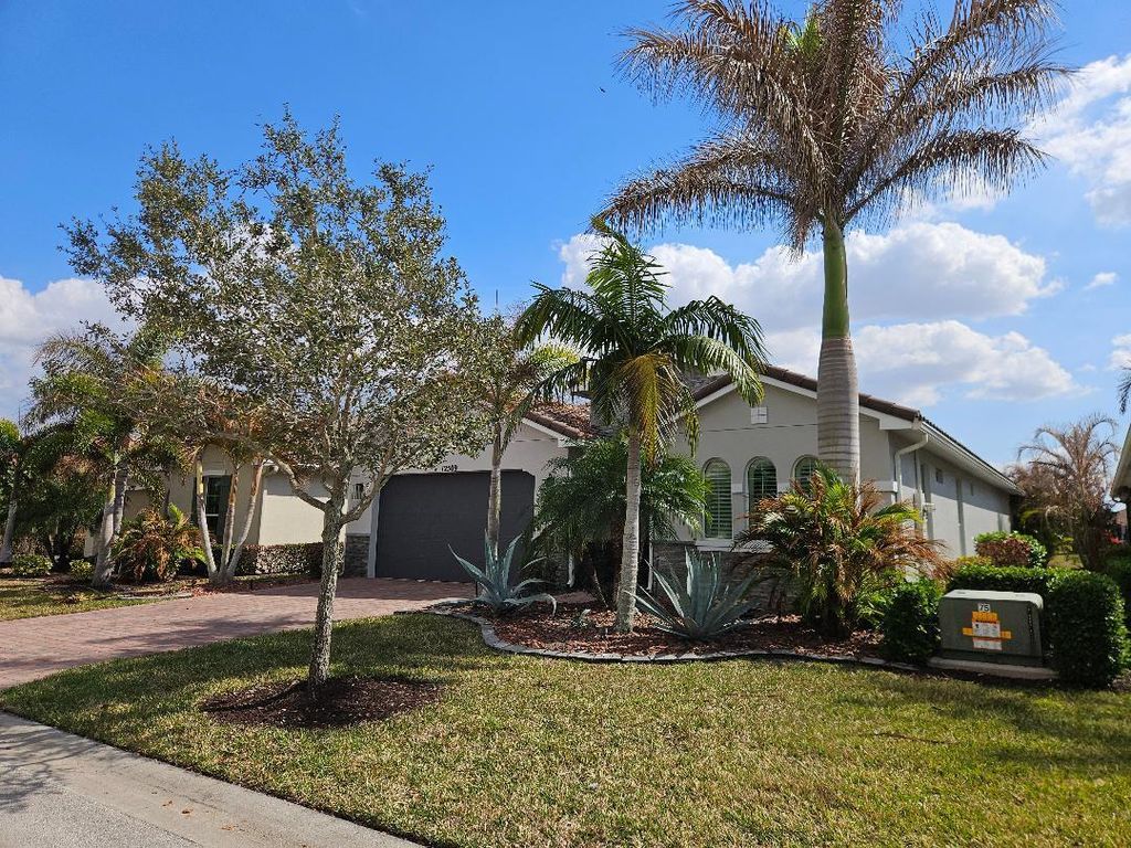 Photo of 12509 SW Silverwood Avenue, Port Saint Lucie, FL 34987 (MLS # R11165913)