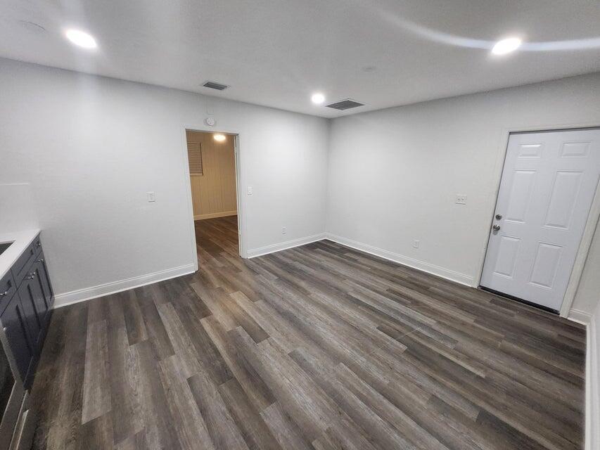 FERNWOOD - Residential Lease