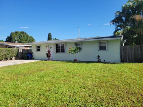 Photo of 6151 SW 2nd Street, Margate, FL 33068 (MLS # B26050781)