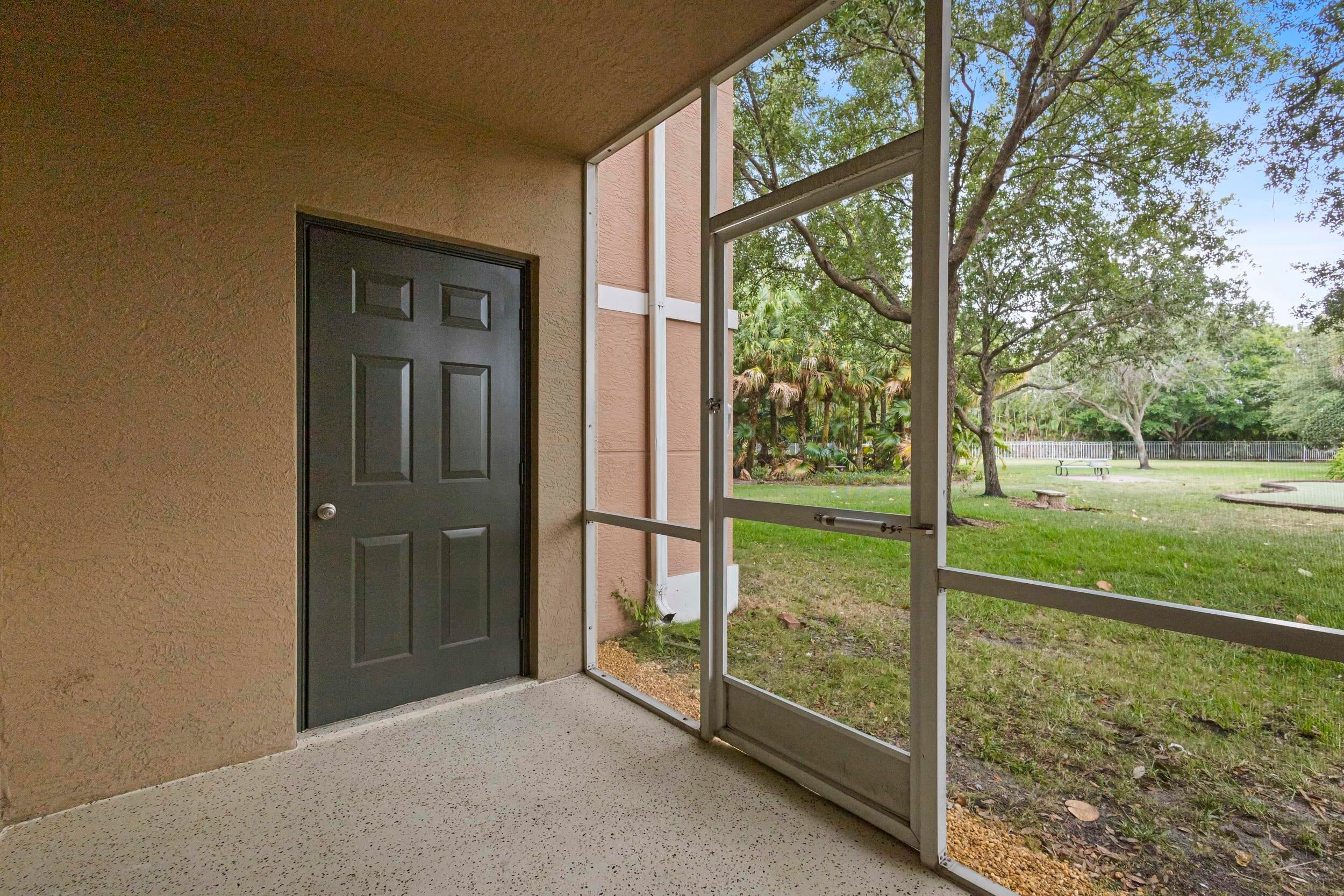 6450 EMERALD DUNES Drive 103