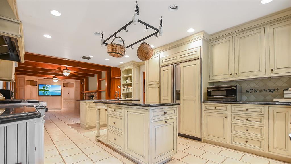 OAKWOOD ESTATES - Residential