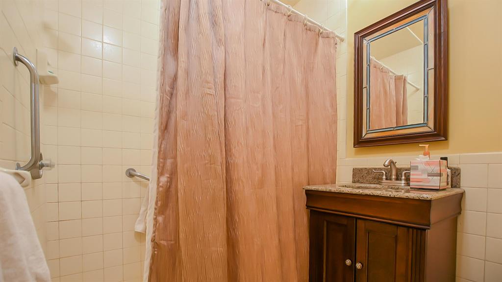 OAKWOOD ESTATES - Residential