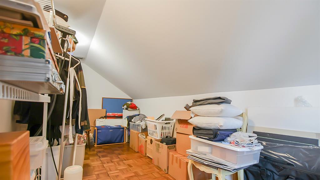 OAKWOOD ESTATES - Residential