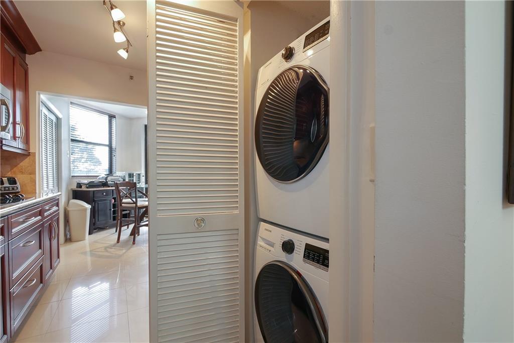 ENVIRON TOWERS - Residential