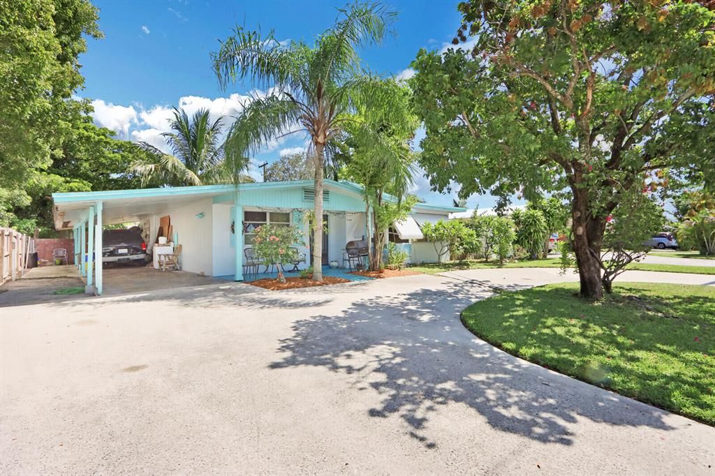 Photo of 9308 N Military Trail, Palm Beach Gardens, FL 33410 (MLS # R10748589)