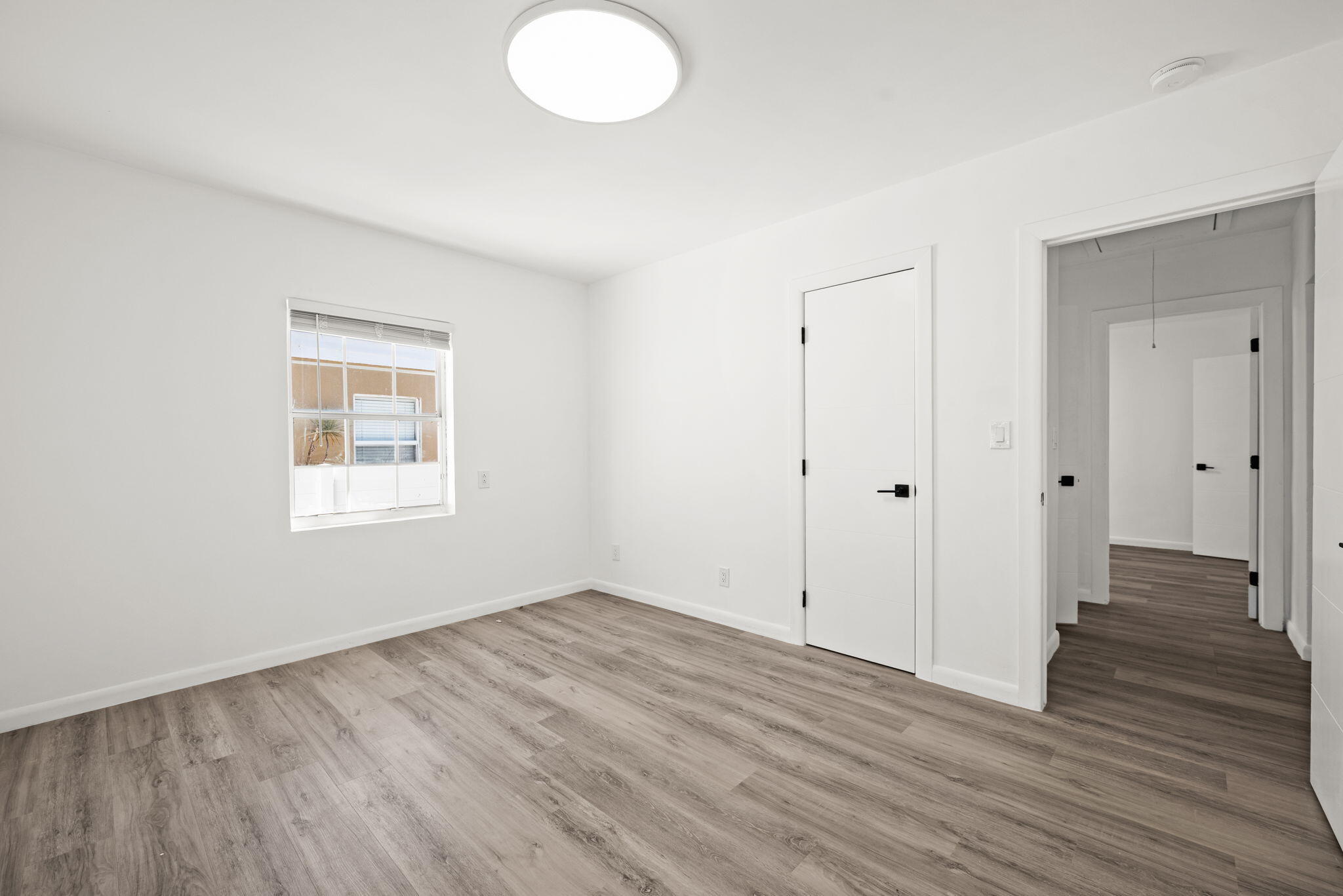 HOLLYWOOD - Residential Lease