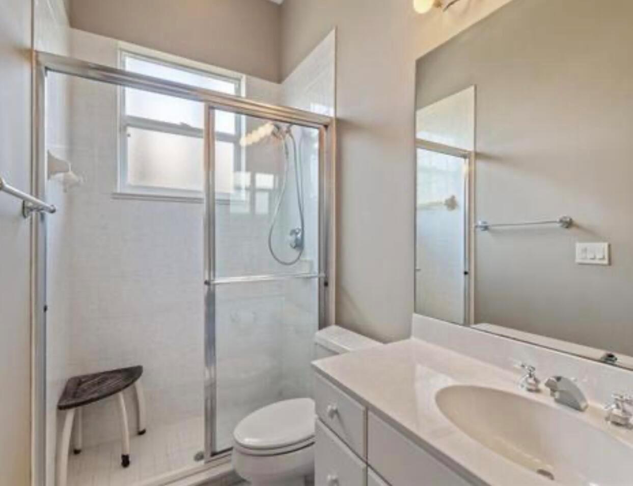 POD 25 AT THE RESERVE - Residential Lease