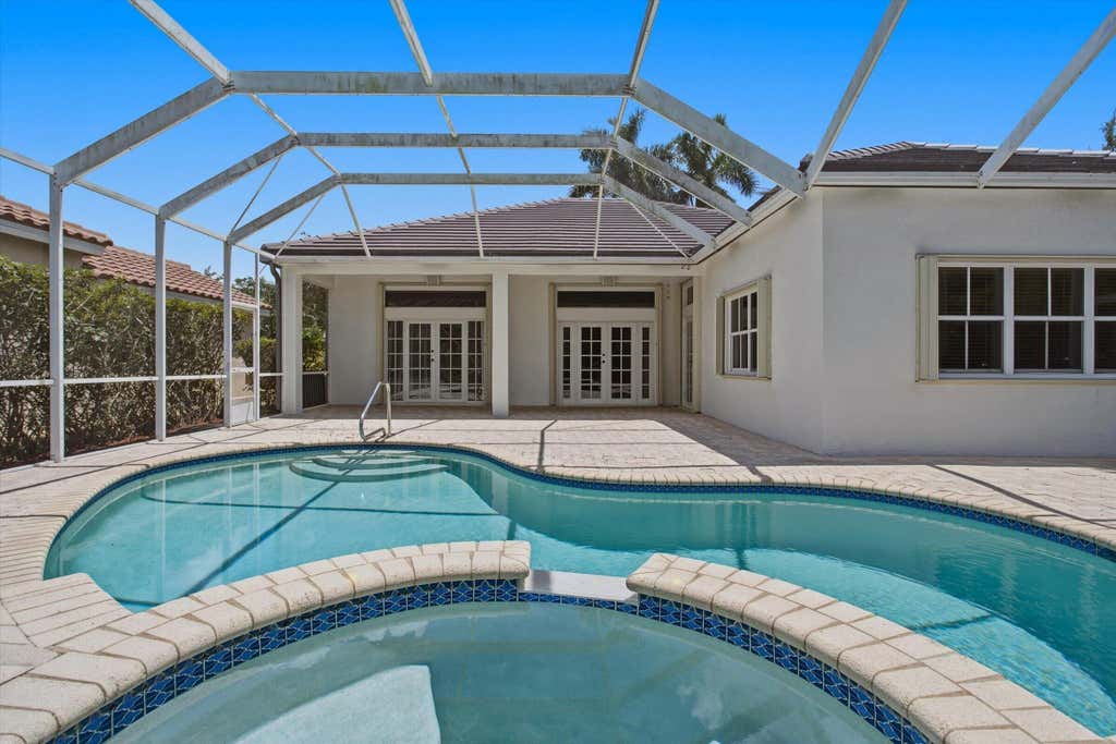 Photo of 1285 WINDSOR Lane, Weston, FL 33327 (MLS # B26066766)