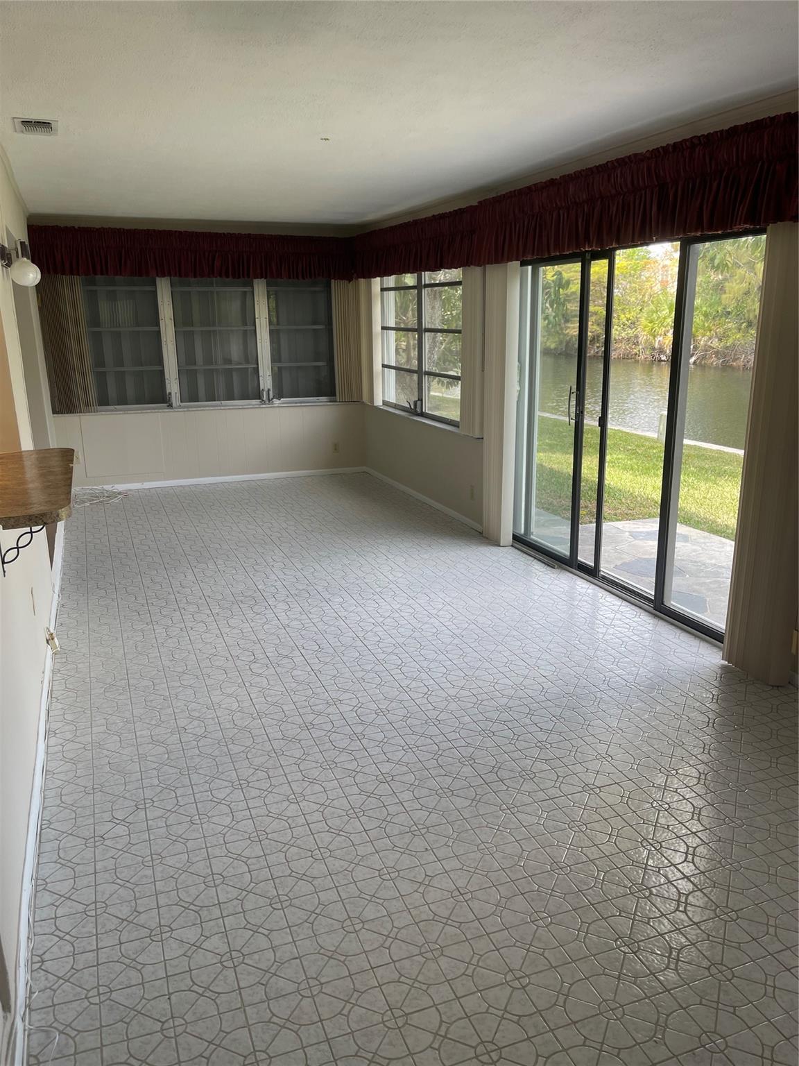 Mainlands Of Tamarac Lake - Residential