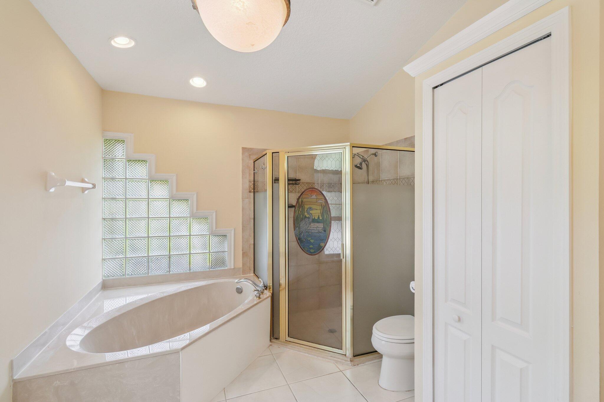 COUNTRY CLUB ESTATES PARC - Residential