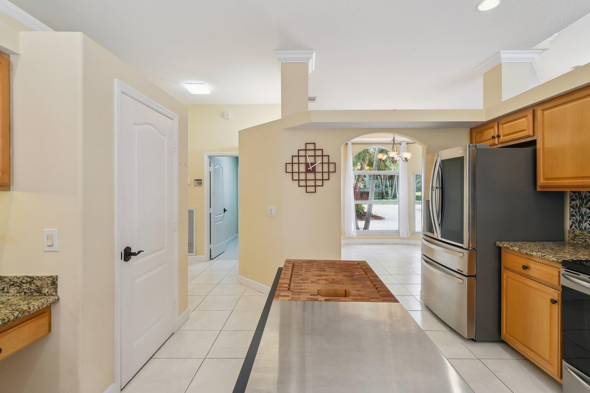 COUNTRY CLUB ESTATES PARC - Residential