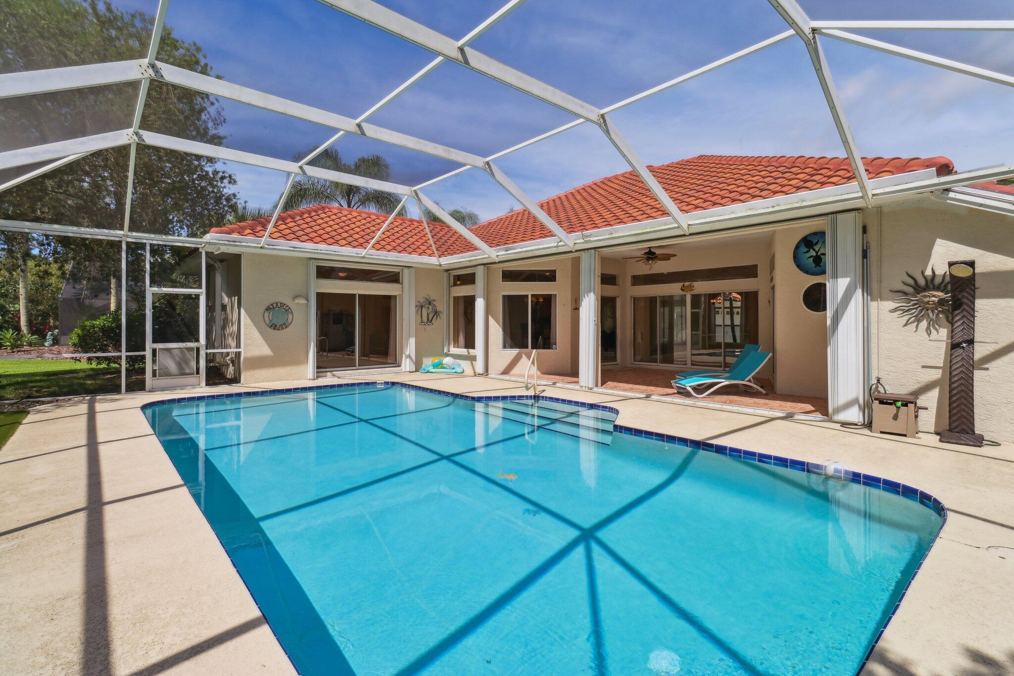 COUNTRY CLUB ESTATES PARC - Residential