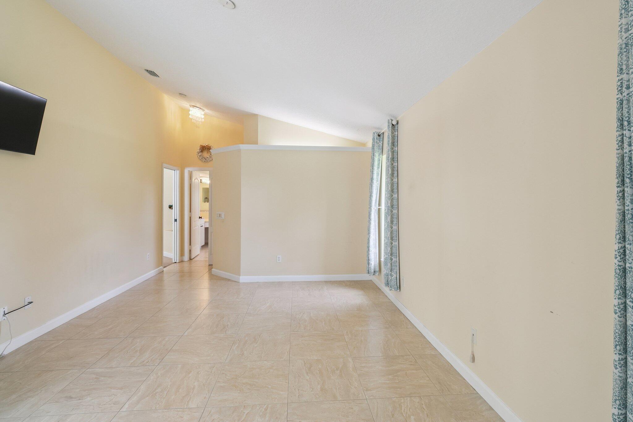 COUNTRY CLUB ESTATES PARC - Residential