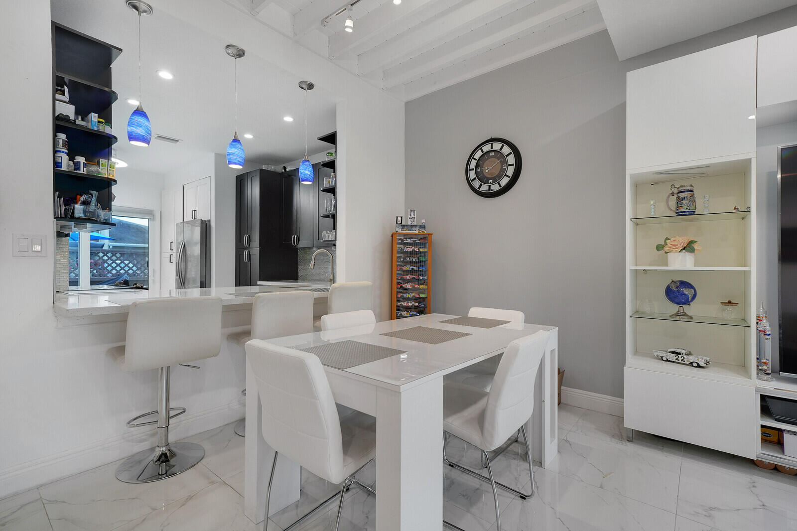 WOODLAKE SHORES - Residential