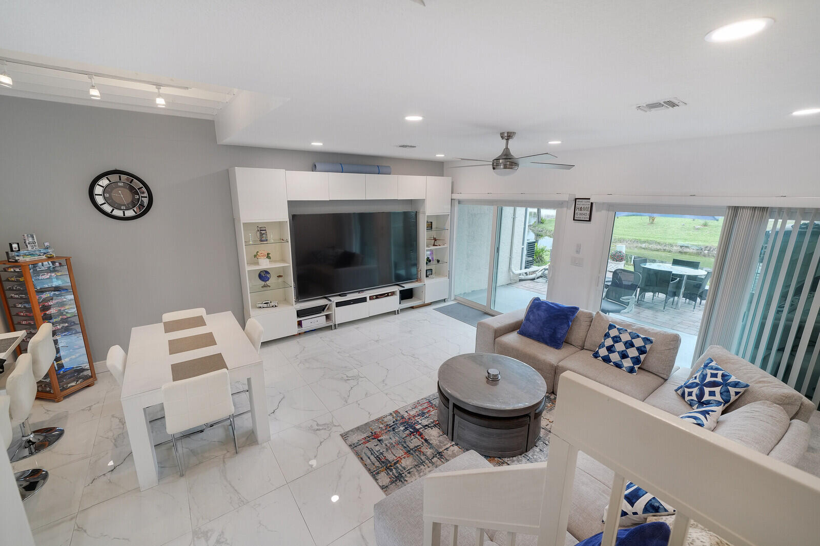 WOODLAKE SHORES - Residential