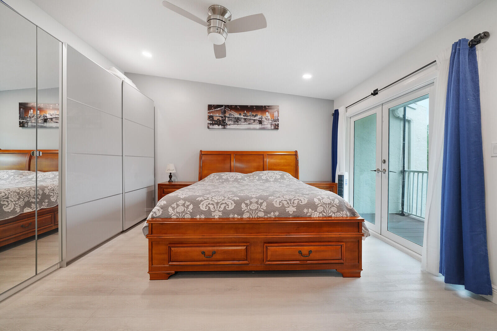 WOODLAKE SHORES - Residential