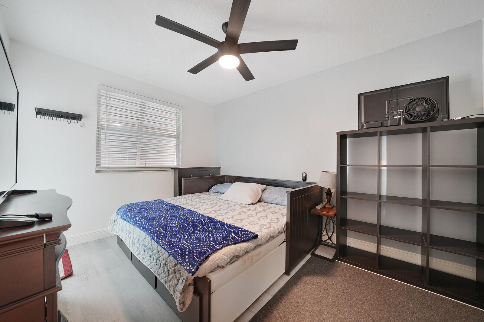 WOODLAKE SHORES - Residential