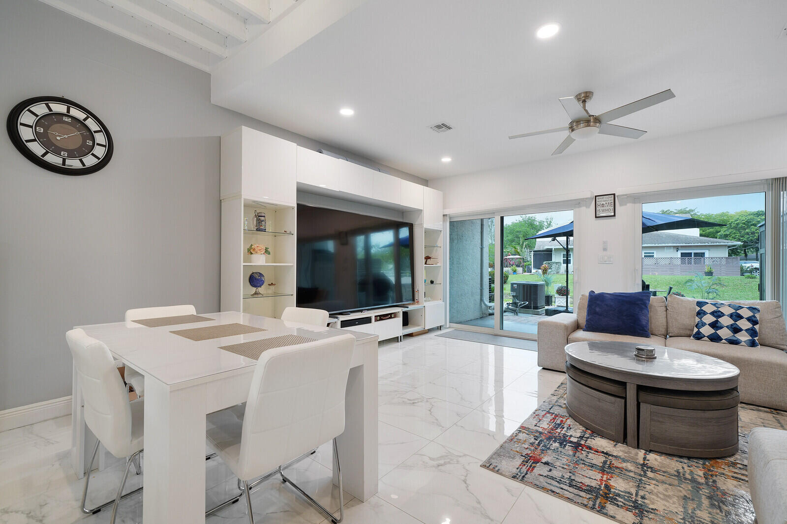 WOODLAKE SHORES - Residential