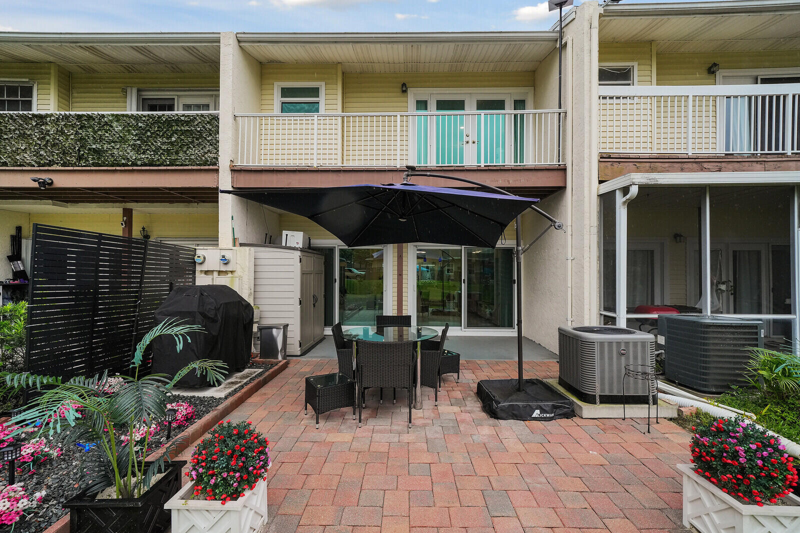 WOODLAKE SHORES - Residential