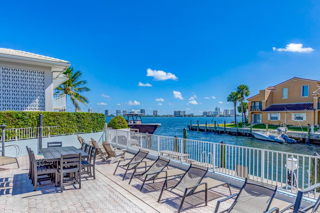 Photo of 120 Lehane Terrace #214, North Palm Beach, FL 33408 (MLS # R10946540)