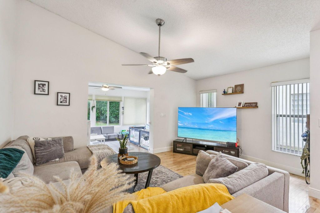 Photo of 1114 Rialto Drive, Boynton Beach, FL 33436 (MLS # R11024489)