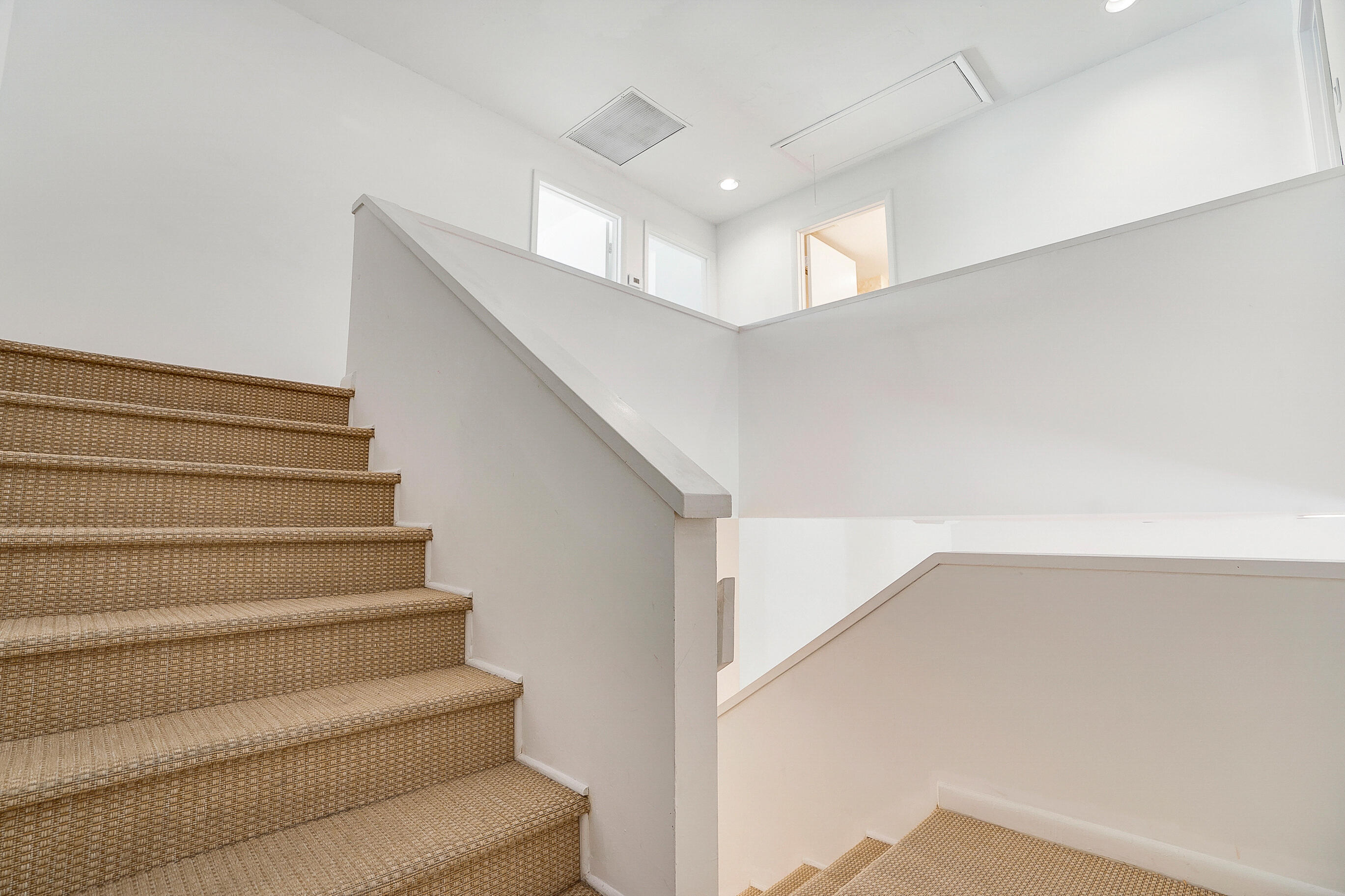 PARLIAMENT GOLF VILLAS CONDO - Residential