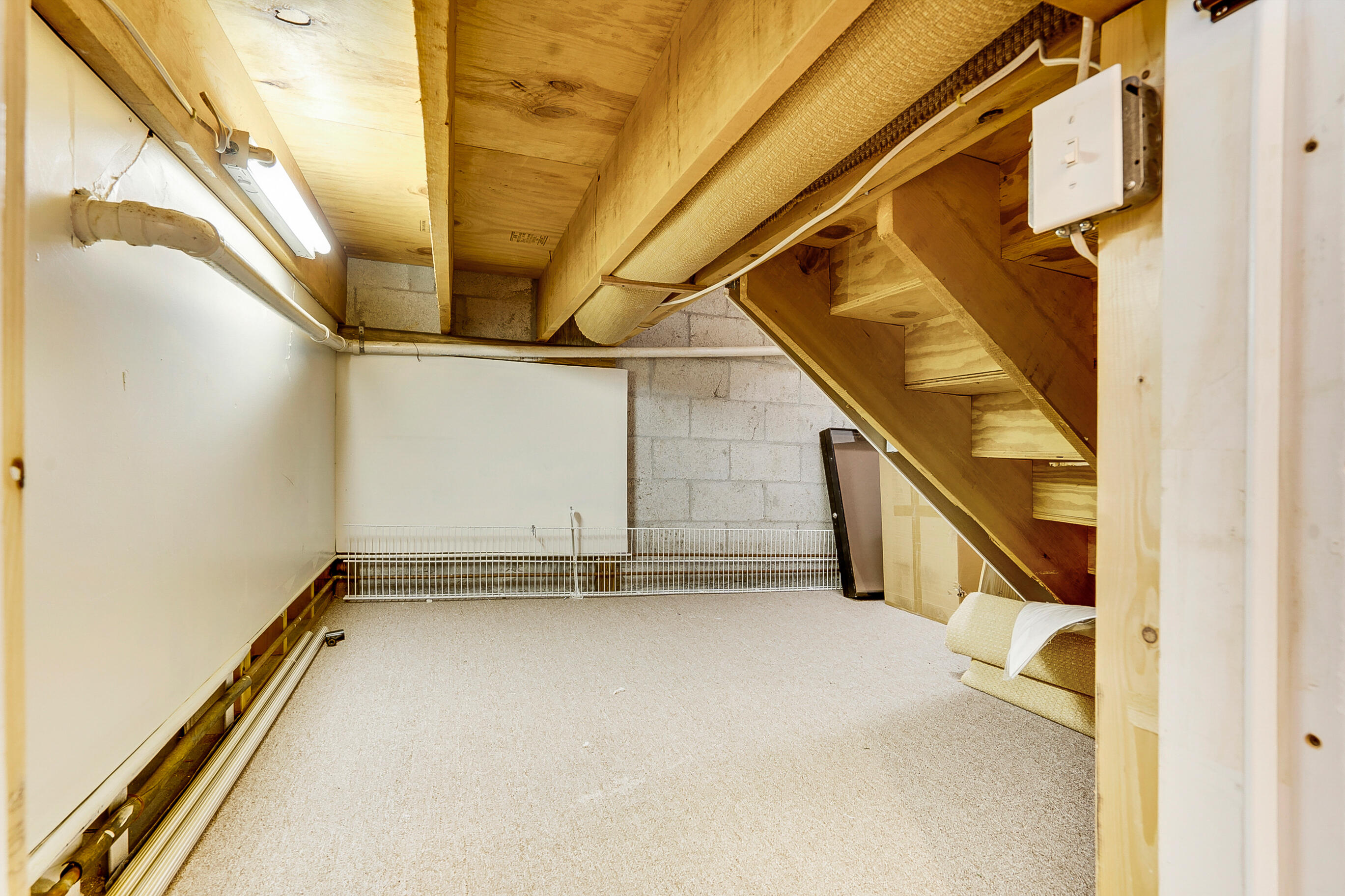 PARLIAMENT GOLF VILLAS CONDO - Residential