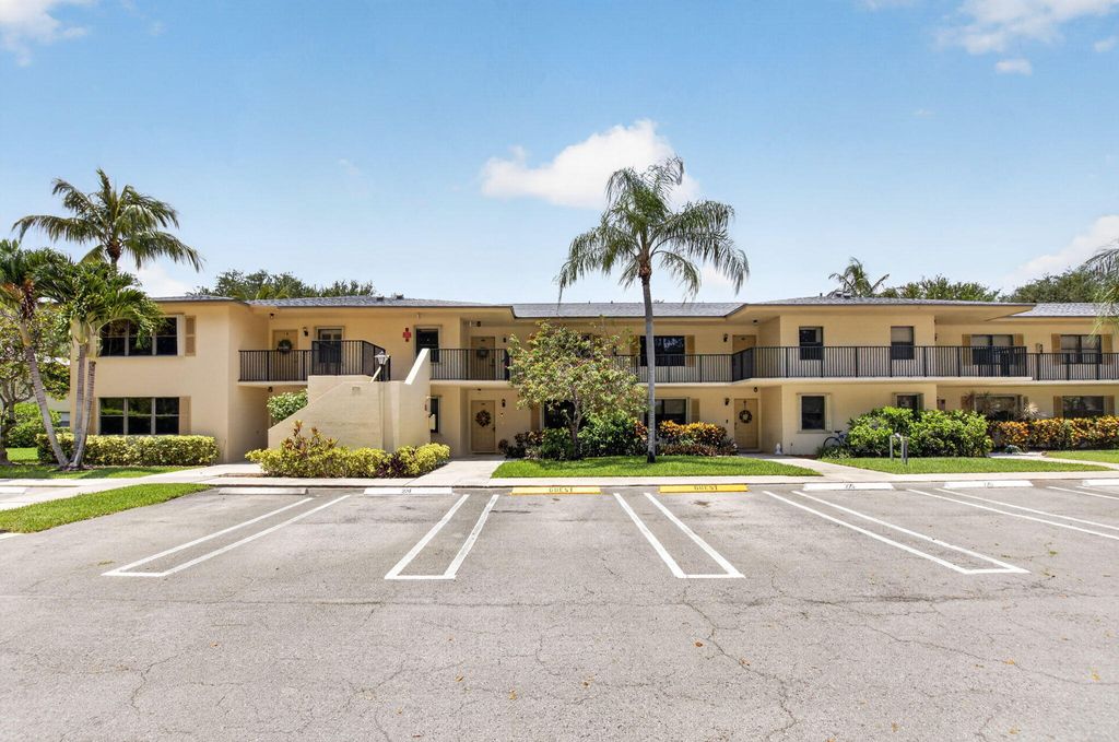 Photo of 2898 SW 22nd Circle #231b, Delray Beach, FL 33445 (MLS # B26046160)