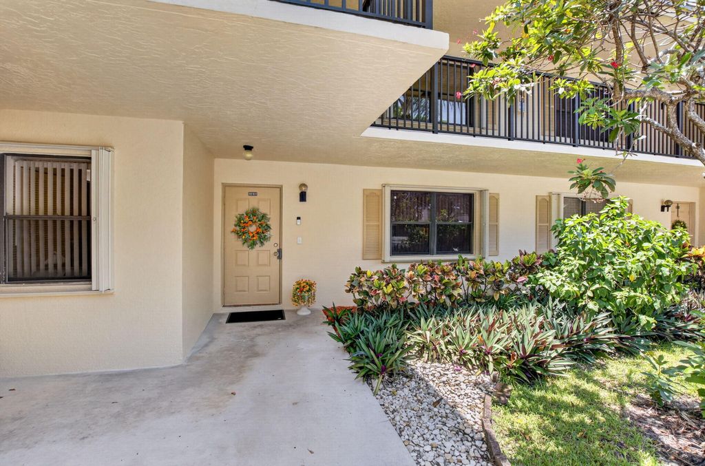 Photo of 2898 SW 22nd Circle #231b, Delray Beach, FL 33445 (MLS # B26046160)