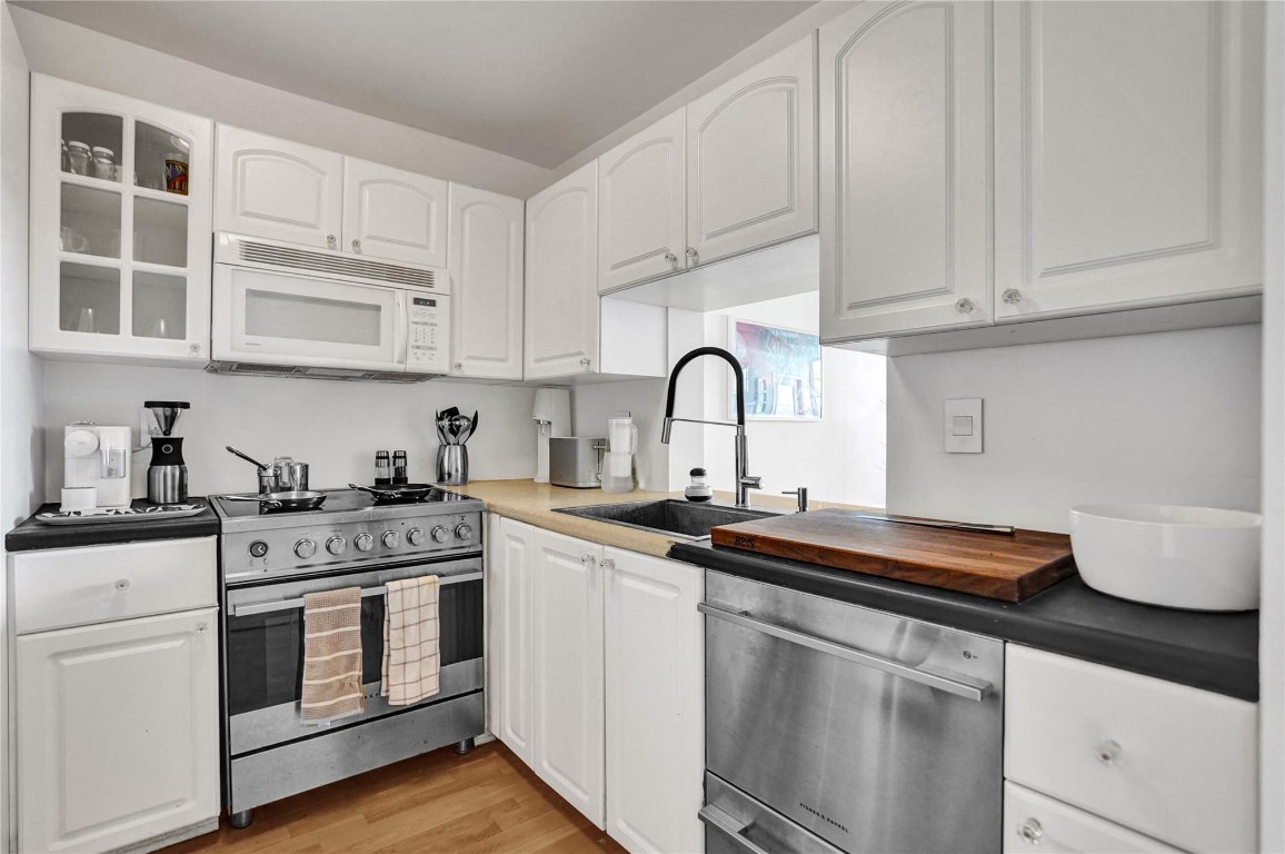 East Point Towers - Residential