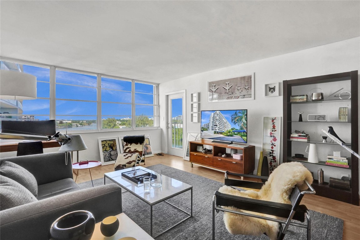 East Point Towers - Residential