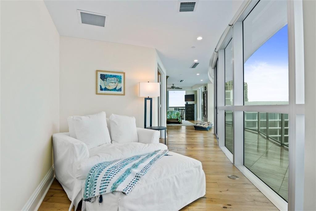 Coconut Grove Residences - Residential