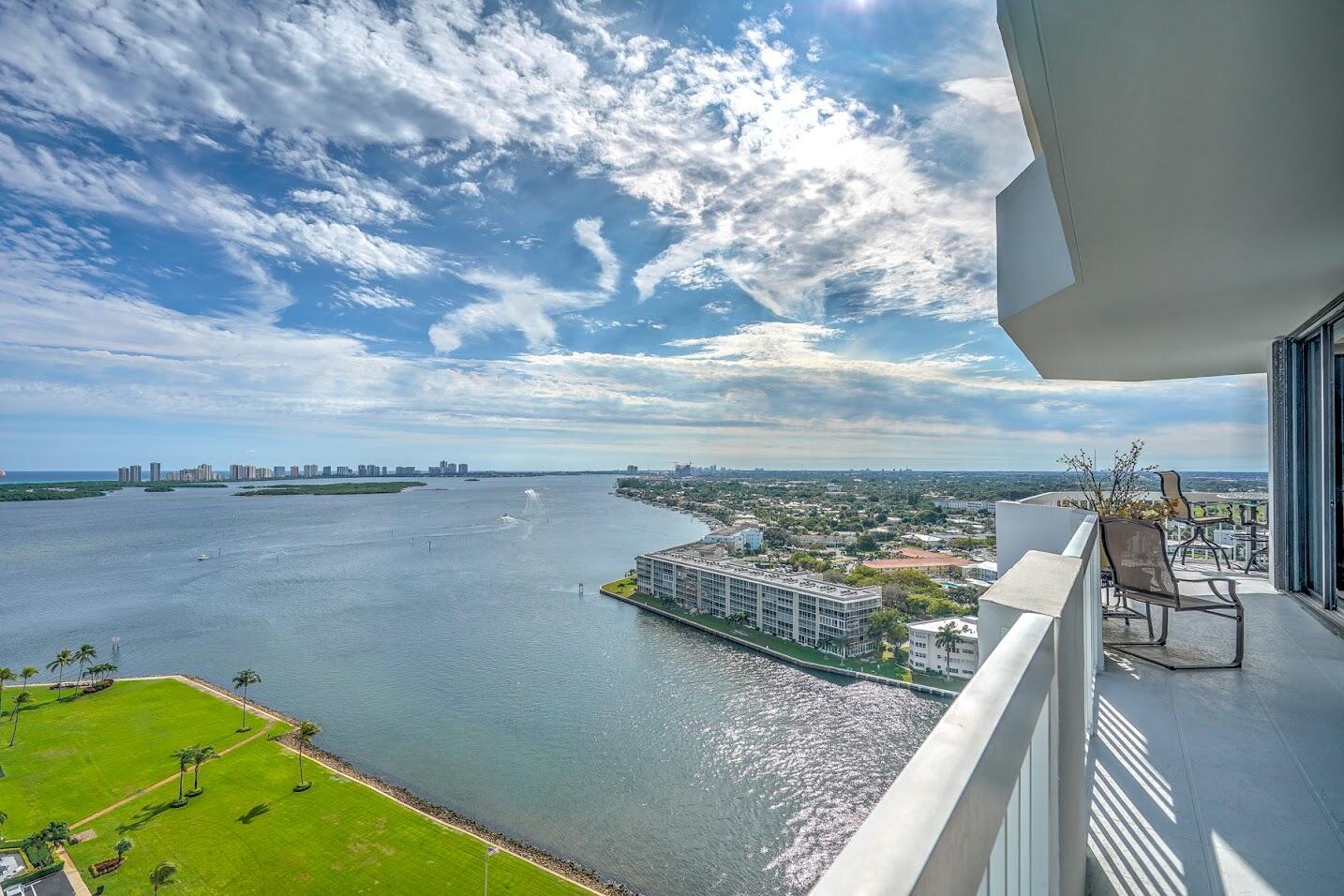 OLD PORT COVE TOWER WEST COND DECL FILED 5-7-
80 - Residential