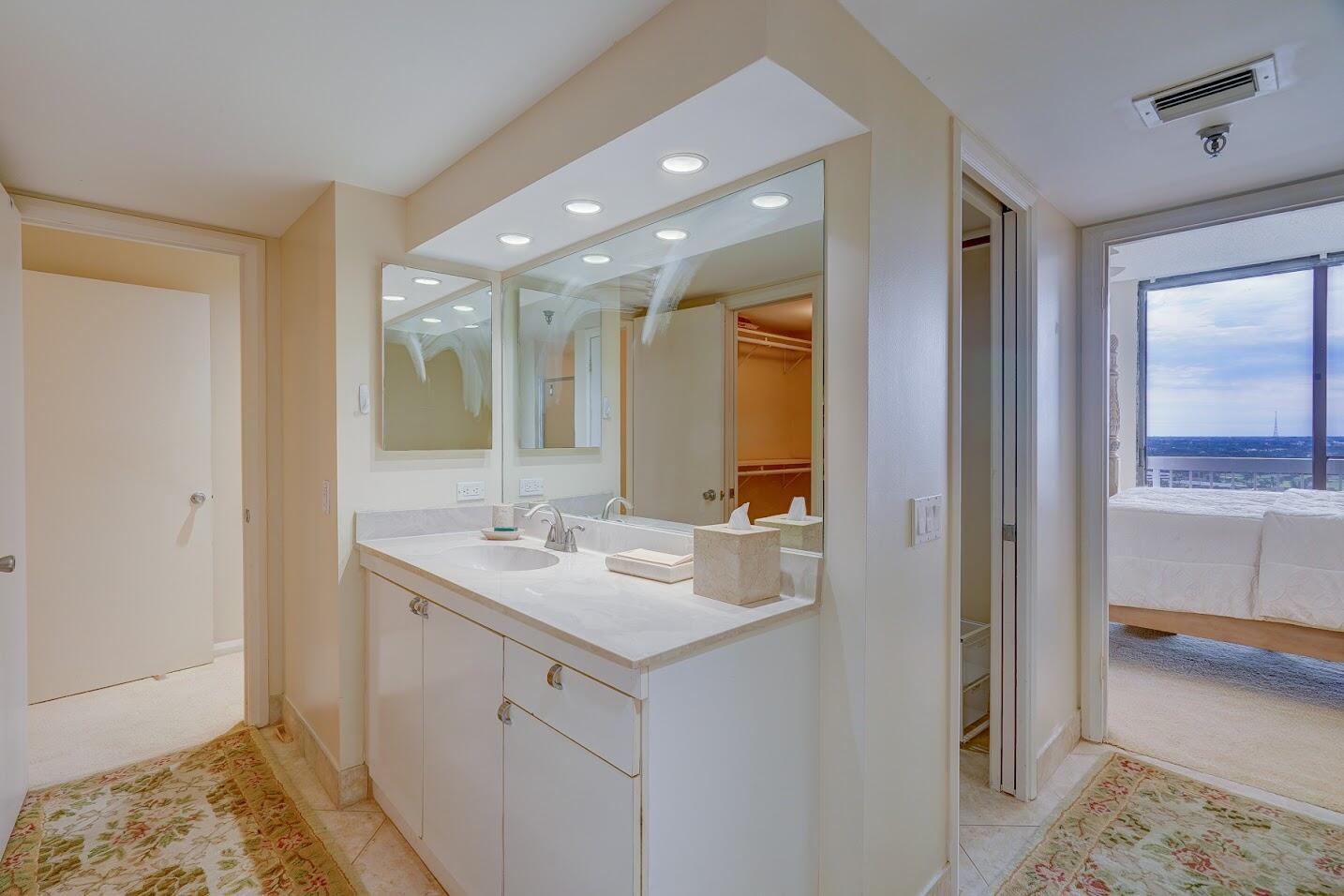 OLD PORT COVE TOWER WEST COND DECL FILED 5-7-
80 - Residential