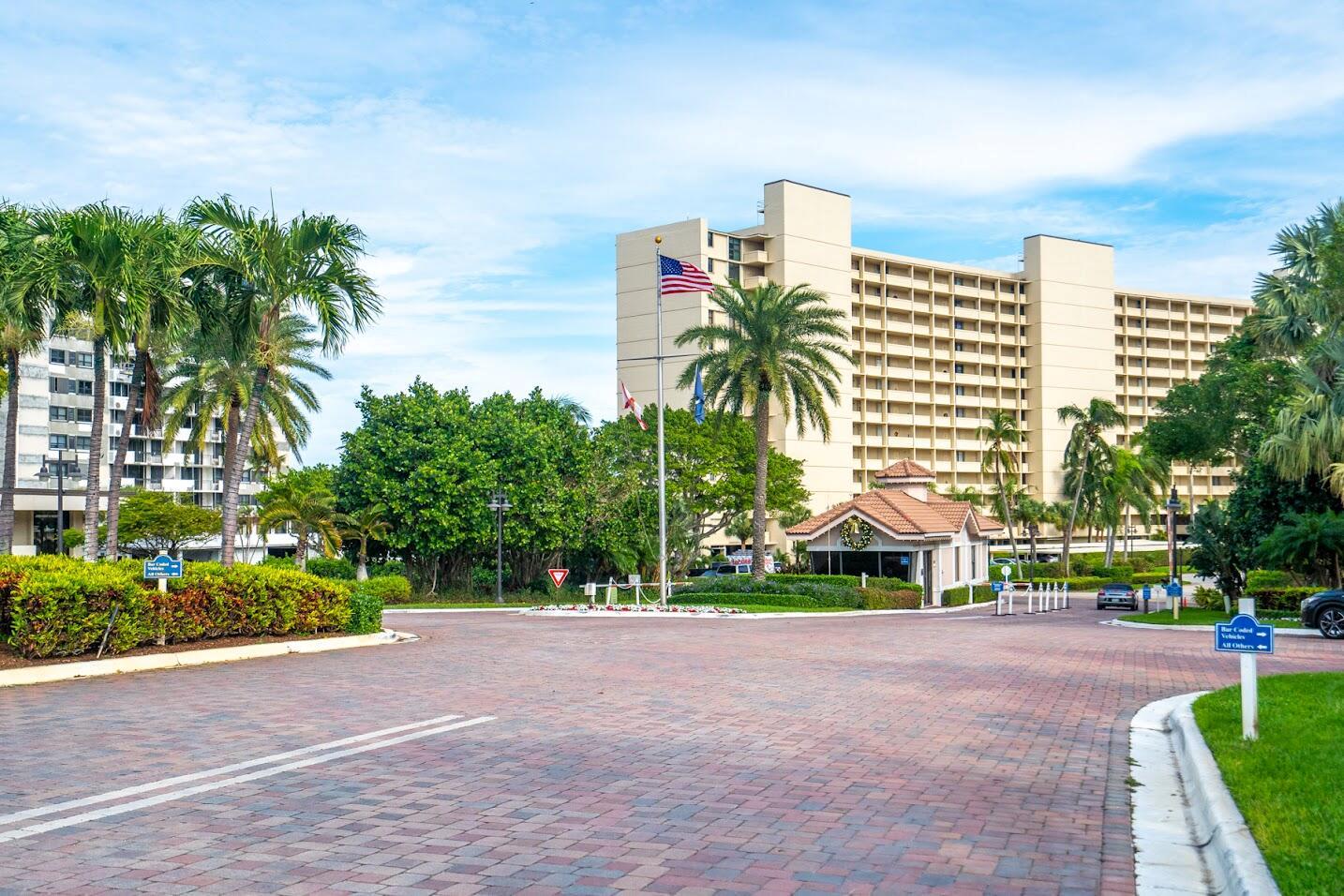 123 Lakeshore Drive T-43 2243