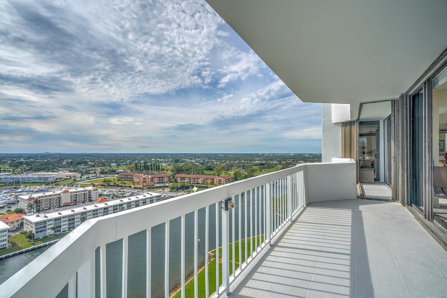 OLD PORT COVE TOWER WEST COND DECL FILED 5-7-
80 - Residential