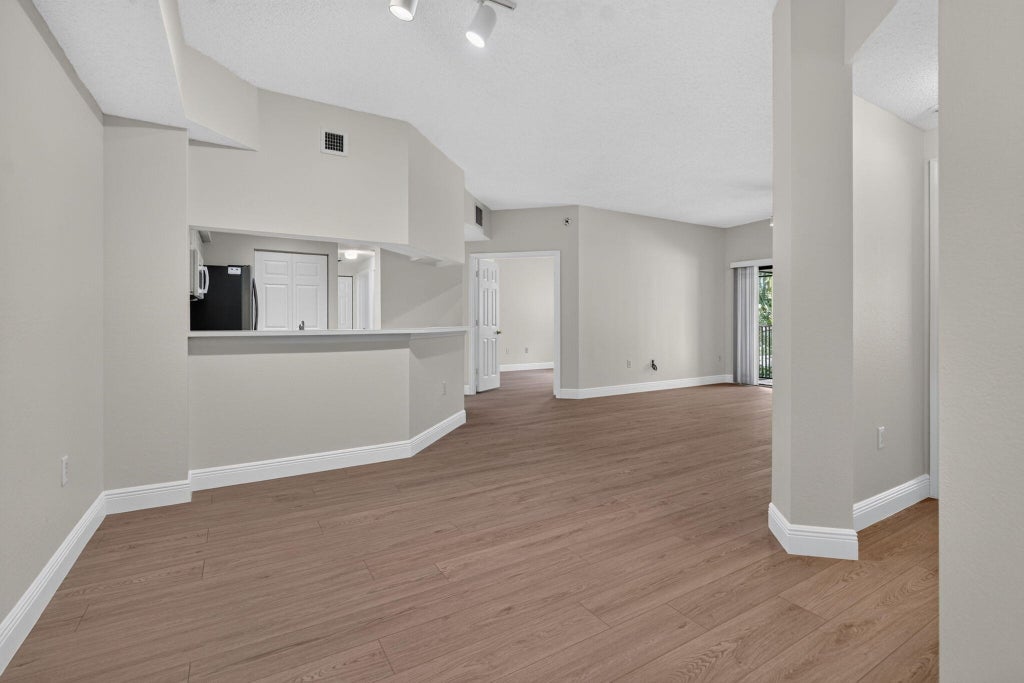 Photo of 3020 Alcazar Place, Palm Beach Gardens, FL 33410 (MLS # B26092218)