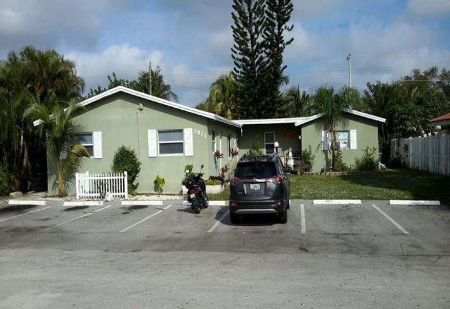 Great location east of US1 in Lighthouse Point.   Large 1BR 1BA w/updated kitchen and bathroom, updated floors throughout, freshly painted, high impact windows, new a/c.  Your pet is allowed w/deposit but no aggressive breeds. Great local Landlord for Tenant peace of mind.  Unit is available for quick move-in, last month & security is required.  This is a non-smoking unit.