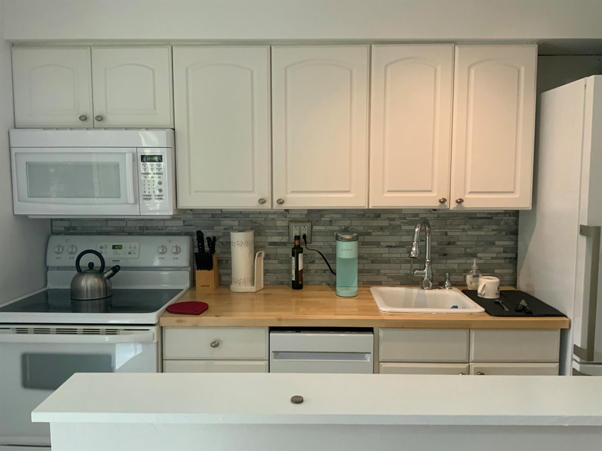 414 Seasage Drive 11