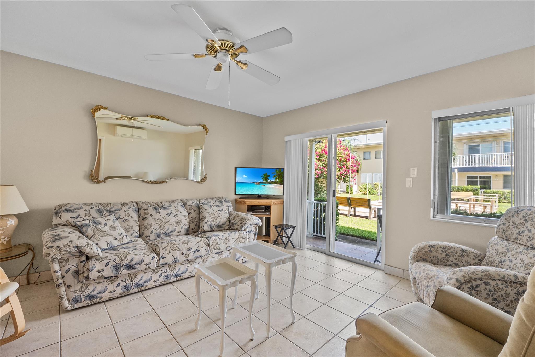 Sunshine Villa - Residential